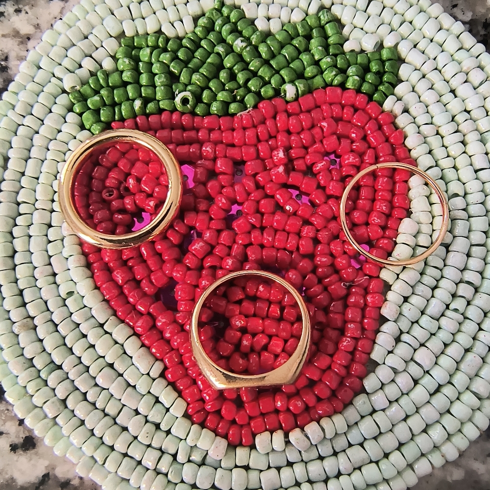 Set Of 3 Gold Rings - Size 5-6 - Picture 2 of 8